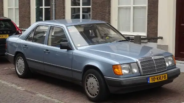 testمرسيدس 200 موديل 1986