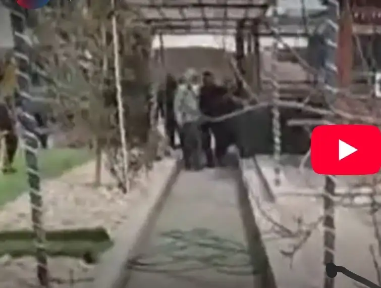 كاميرا مخفية كشفت كل شيء.. شاهد لحظة مقتل سيف الاسلام بطريقة تقشعر لها الابدان..!