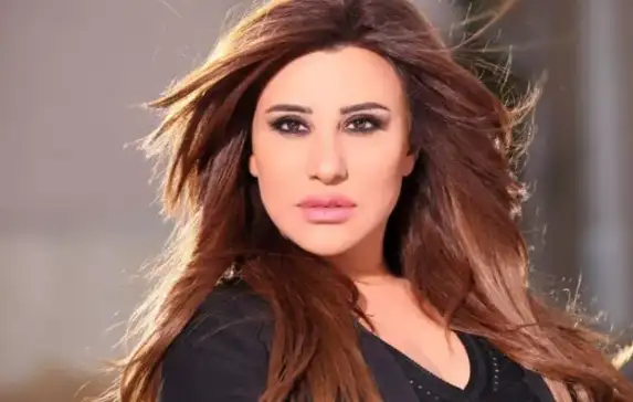 testنجوى كرم