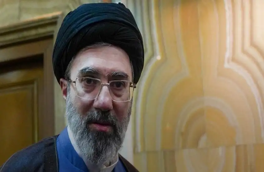 للأسف الاصابة كانت مباشرة.. خبر وفاة المرشد الايراني الجديد يصدم الجميع والخارجية الايرانية تصدر بيان عاجل