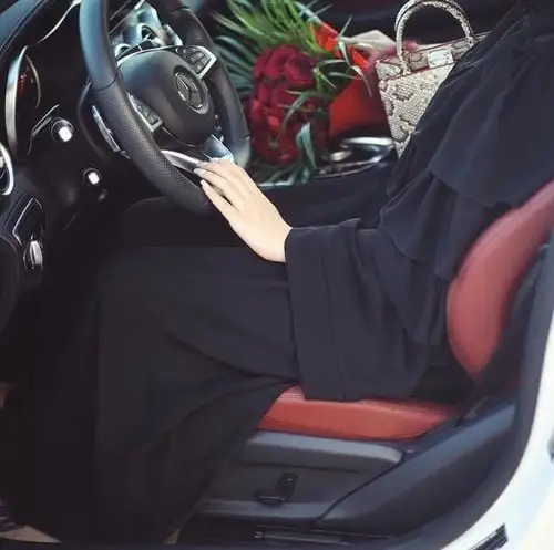 testارملة اماراتية