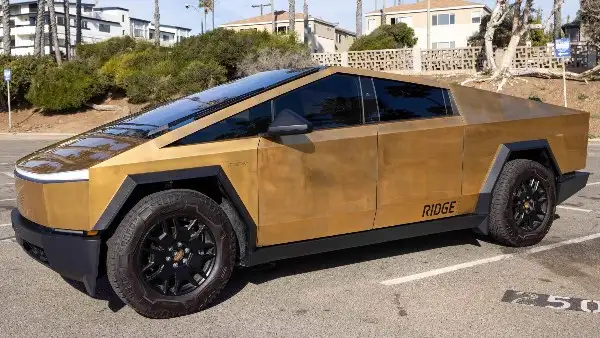 testتسلا سايبر تراك