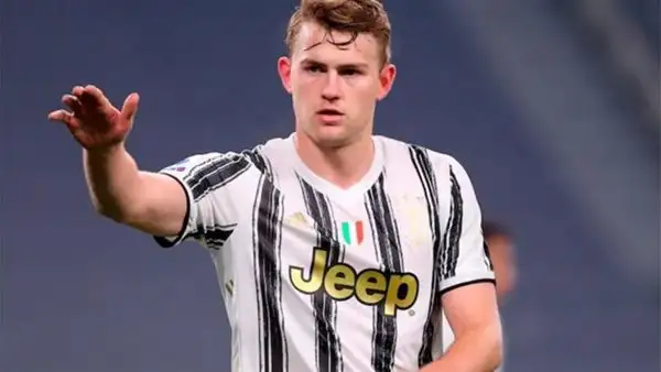 تغيرت صورته 360 درجة واصبح فتاة جميلة جدا.. انتشار أول صورة لنجم كرة القدم الهولندية دي ليخت بعد تحوله الى امرأة بسبب الخيانة التي تعرض لها؟!