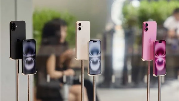 testسعر سلسلة iPhone 16 في السعودية