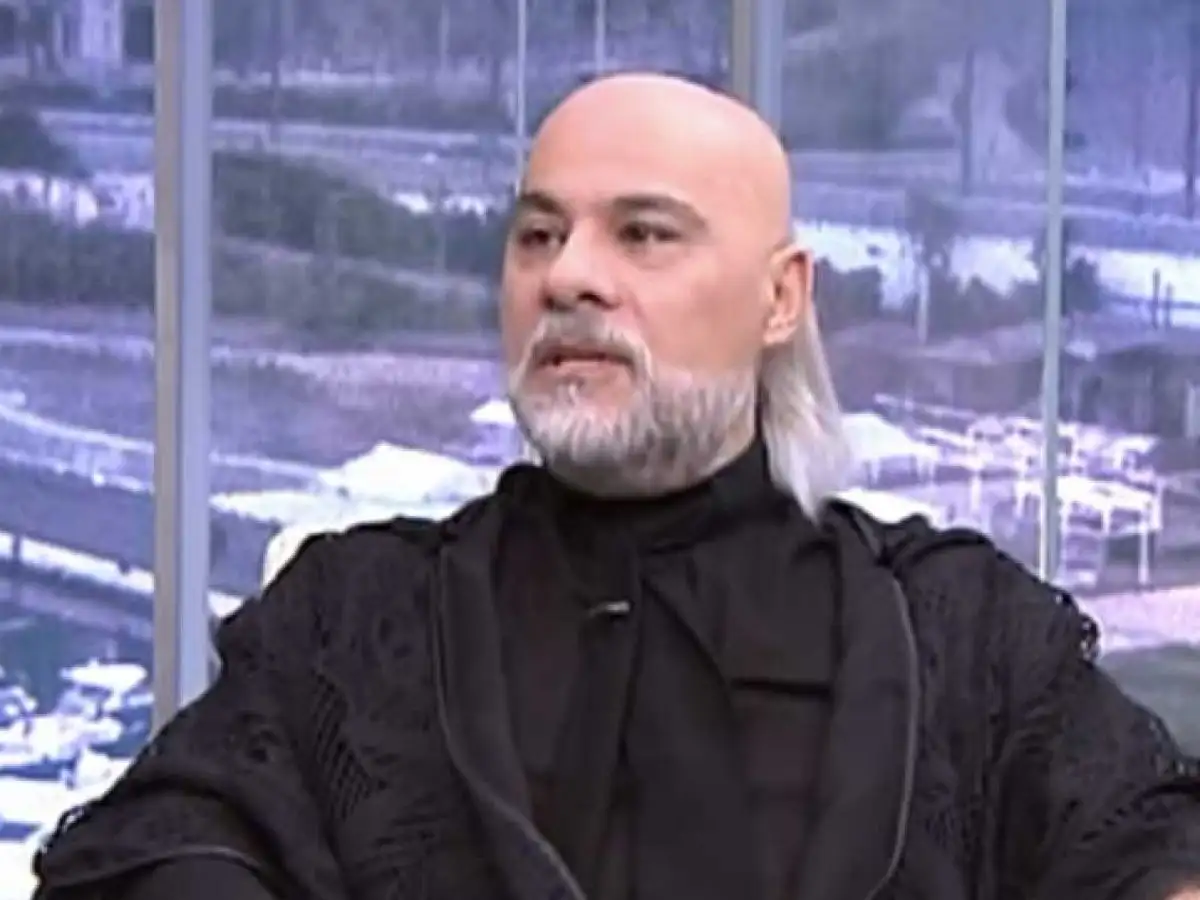 testمايك فغالي