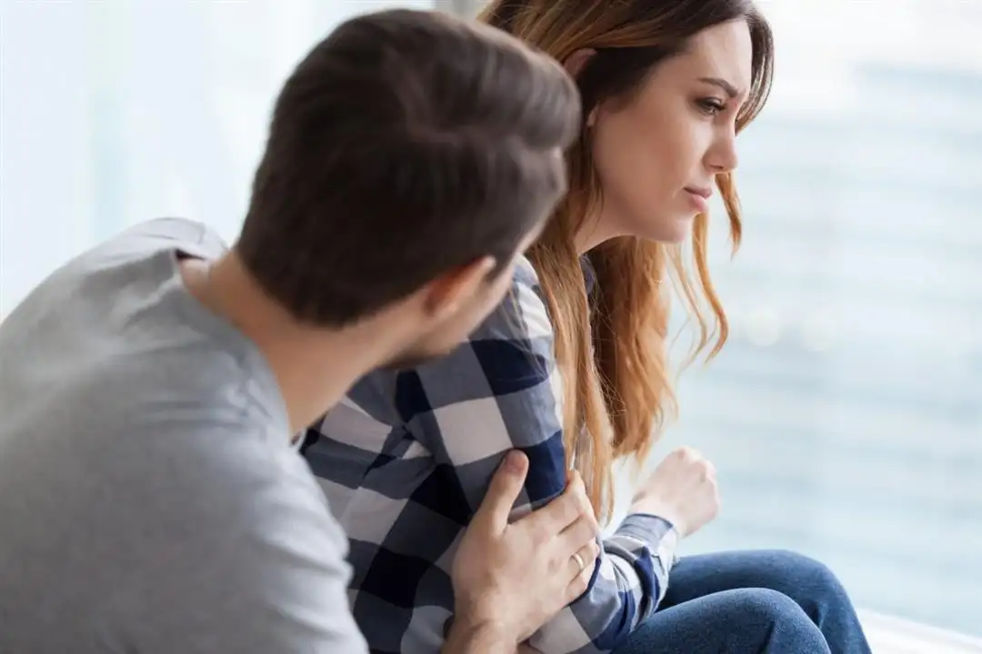 لماذا تعشق المرأة سماع الكلمات البــ،ــذيئة أثناء العلاقـ،ـة ما الحكم في ذلك وهل هذا المقصود بالرفث ؟!
