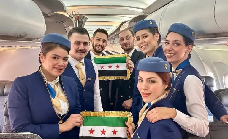 قصة المرأة والمحامي في الطائرة